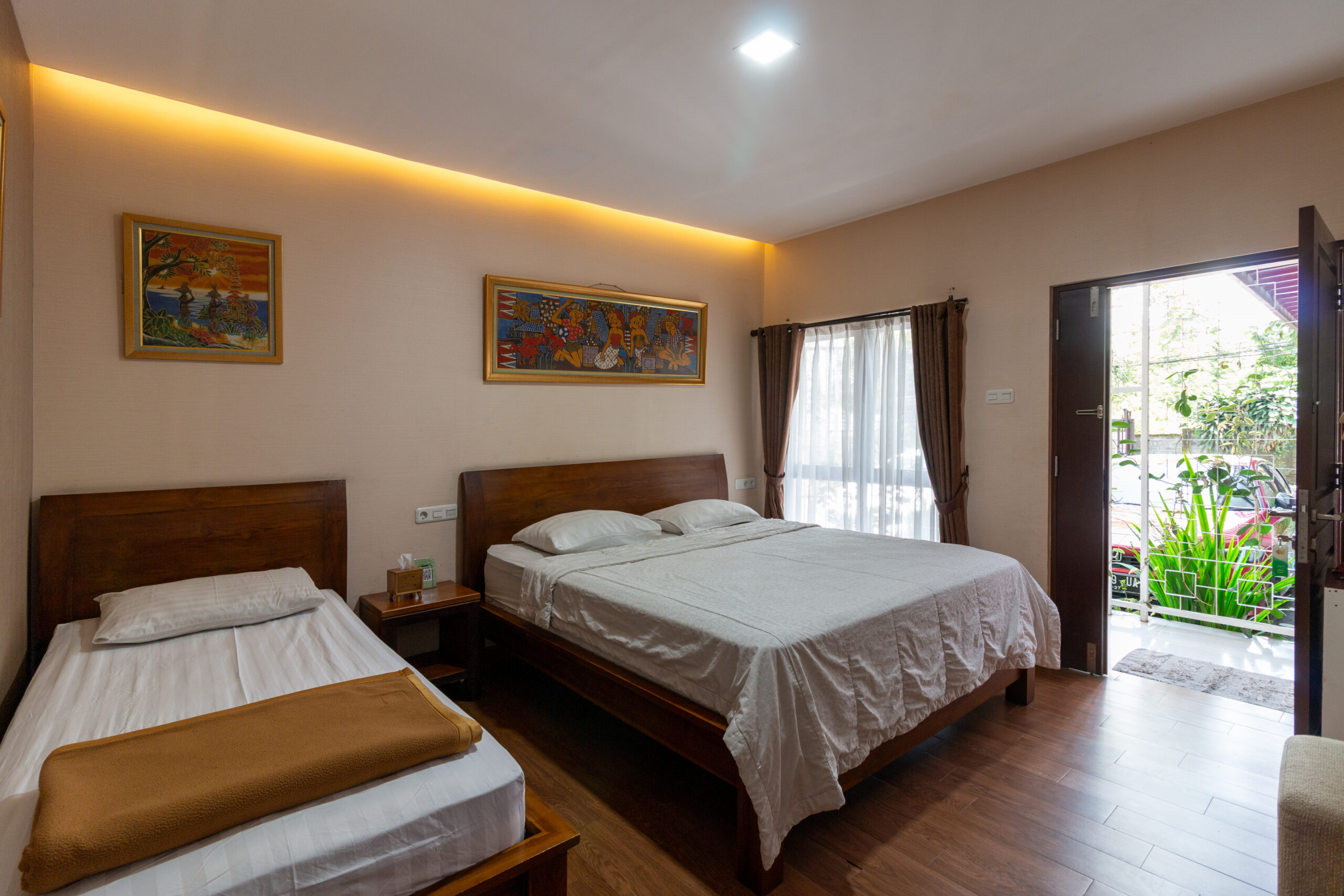 Suite First Floor Triple